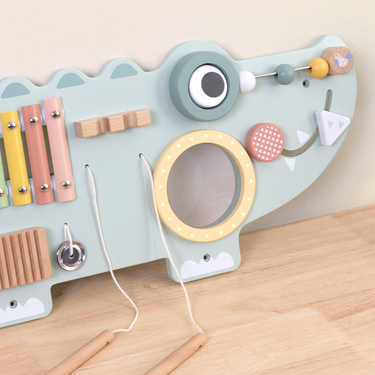 Musical Wall Crocodile